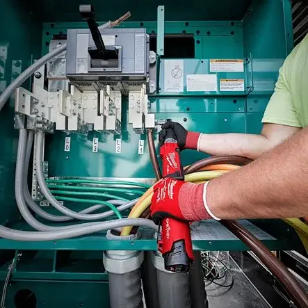 MILWAUKEE M12 ONEFTR38-0C KLUCZ DYNAMOMETRYCZNY_2.webp