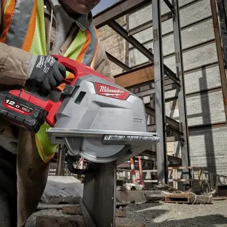 MILWAUKEE M18 FMCS66-0C PILARKA TARCZOWA 66mm_1.webp