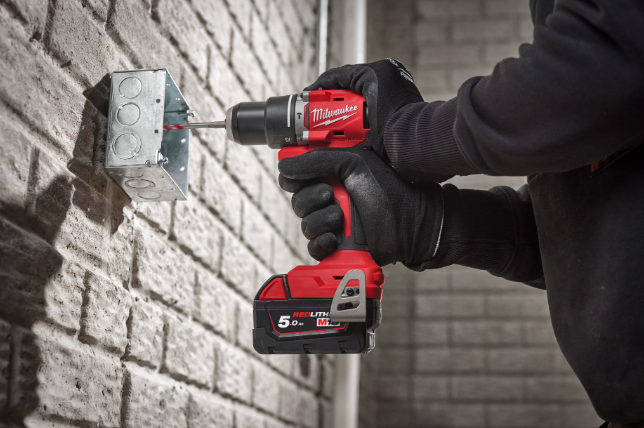 Milwaukee M18 BLPDRC-202C wiertarko-wkrętarka z udarem 4933492822