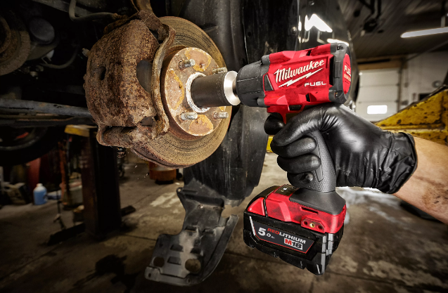 Milwaukee 4933498057 Klucz Udarowy 1/2'' 881Nm