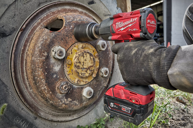 Milwaukee 4933498057 Klucz Udarowy 1/2'' 881Nm