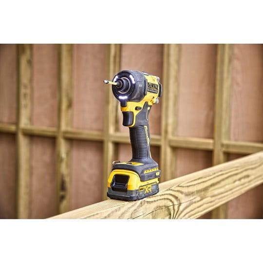 DeWalt DCF870NT Aku. Zakrętarka udarowa hydraulioczna 1/4" 18V 56 Nm