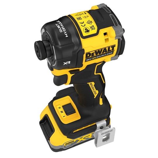 DeWALT DCF870E2T Aku. Zakrętarka udarowa 1/4" 18V 56 Nm XR 2x1,7Ah POWERSTACK