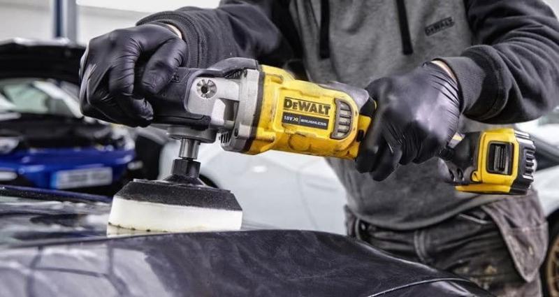 DeWALT DCM849N polerka rotacyjna 18V 180mm