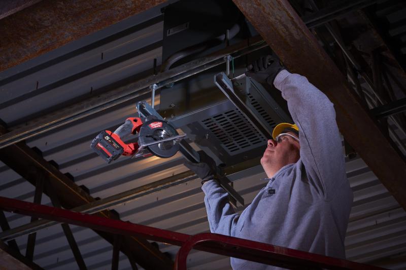 Milwaukee M18 FMCS-502X Pilarka tarczowa do metalu 57mm 2x5Ah 18V