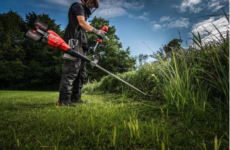 Milwaukee M18 F2BCU-0 Wykaszarka na dwa akumulatory 18V BODY