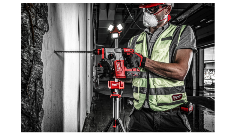 Milwaukee M18 BLHX-502X  Bezszczotkowa  młotowiertarka  2x5.0AH M12-18FC +walizka