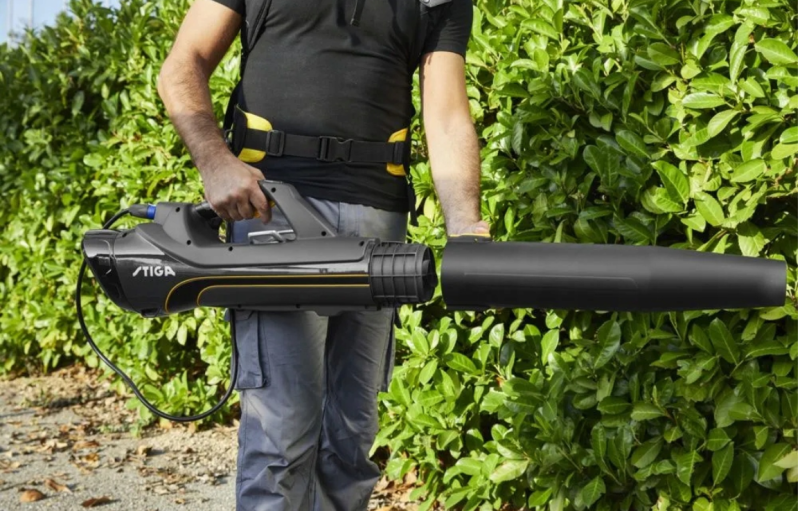 Stiga  SAB 900 AE Dmuchawa akumulatorowa do liści